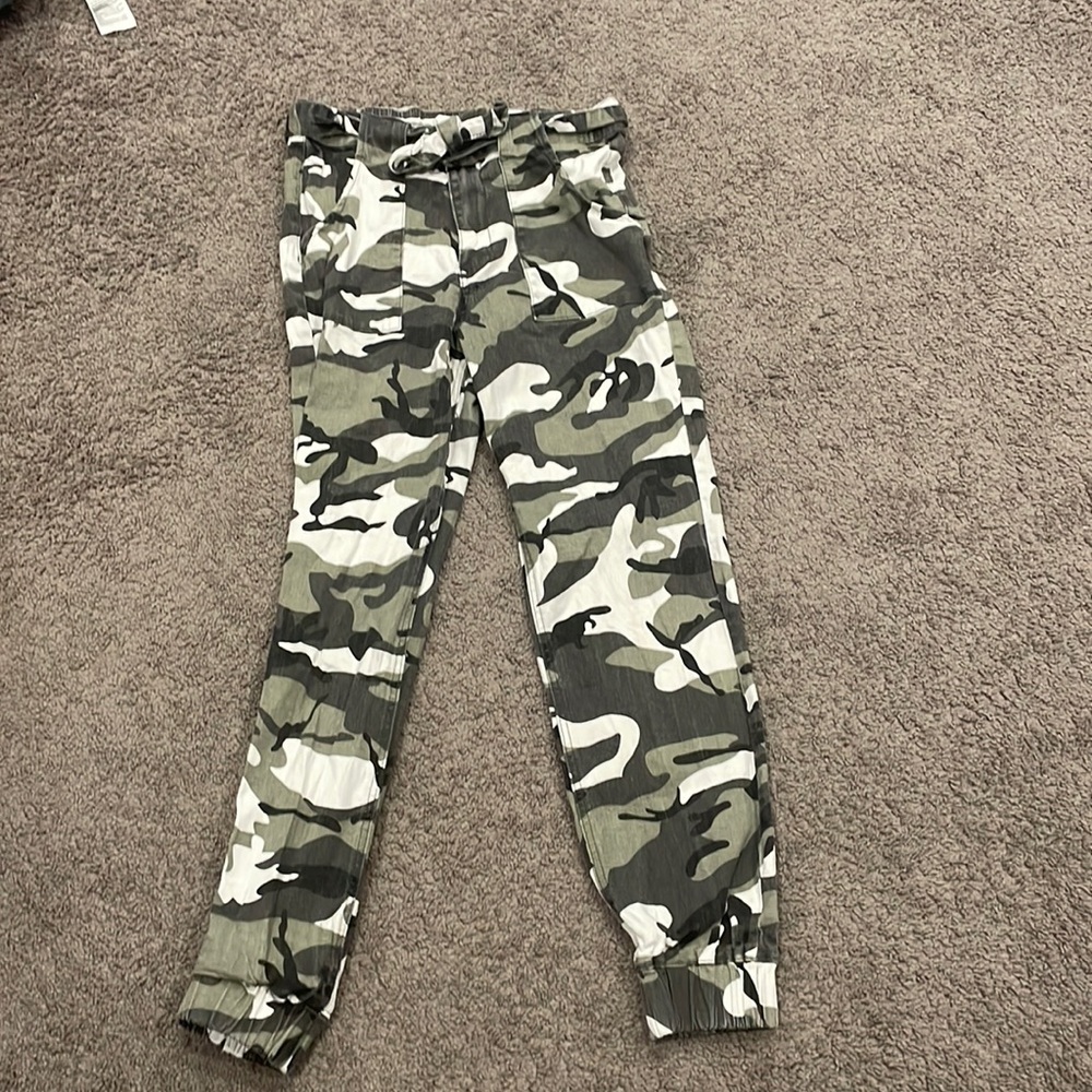 Camo pants